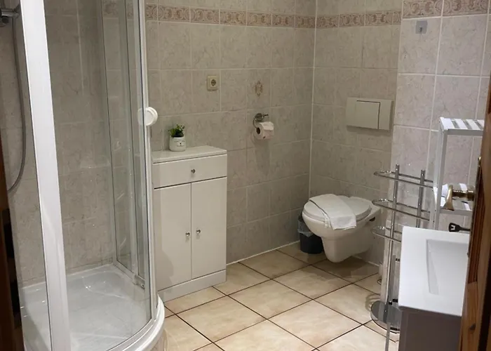 Ferienwohnung * راينزبرج